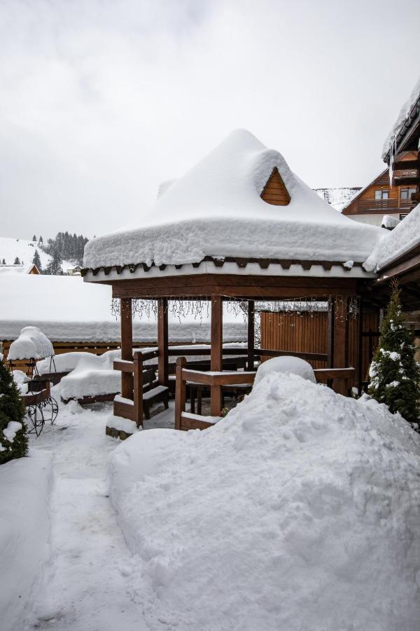 Altair Hotel Bukovel Exteriör bild