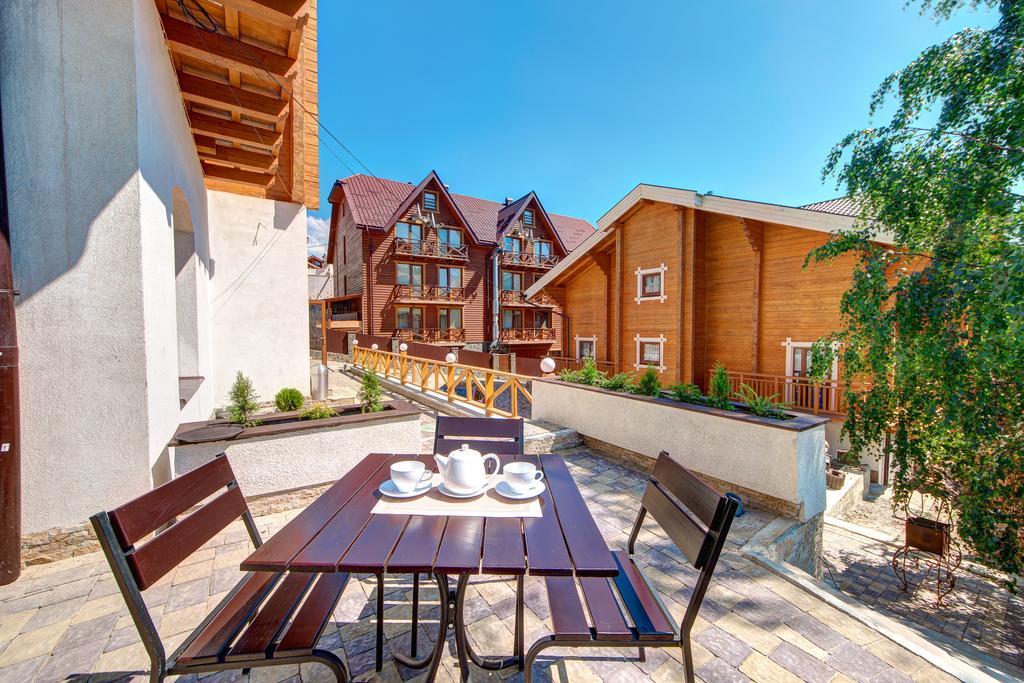 Altair Hotel Bukovel Exteriör bild